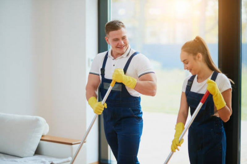 Empresa de Auxiliar de Limpeza em Escola Particular Capim Branco - Auxiliar de Limpeza em Clínicas