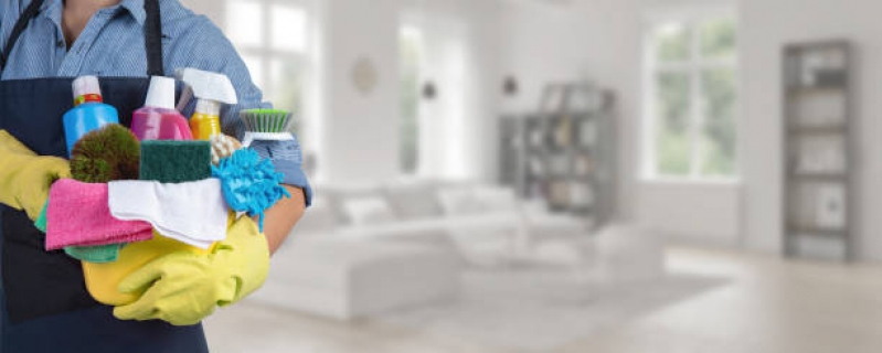 Empresa de Auxiliar de Limpeza Industrial Brumadinho - Auxiliar de Limpeza em Condomínio